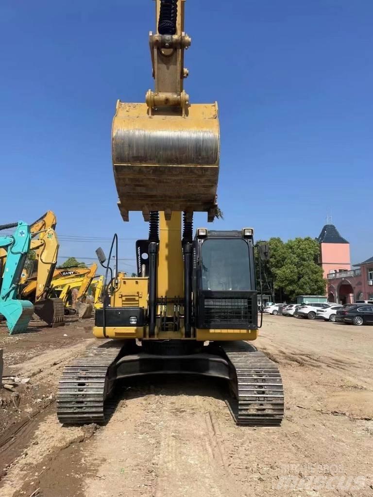 CAT 323 D Εκσκαφείς με ερπύστριες