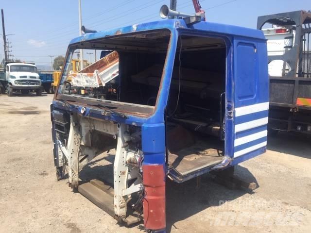 Scania 142 M Καμπίνες και εσωτερικό