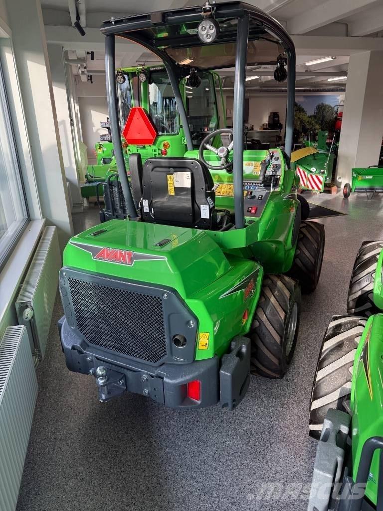 Avant 528 Φορτωτάκια