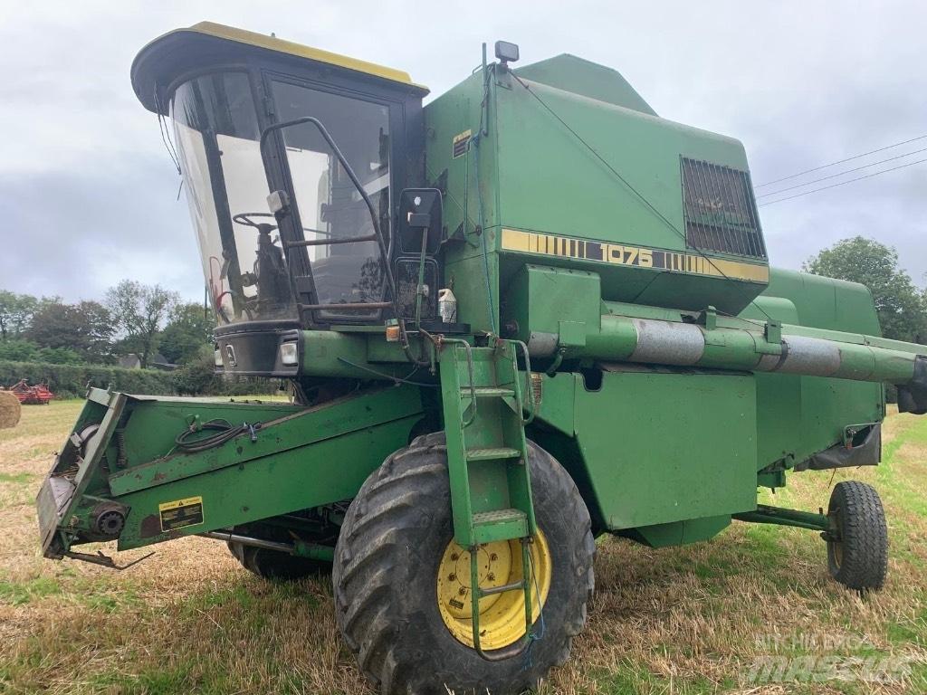 New Holland 1075 Θεριζοαλωνιστικές μηχανές