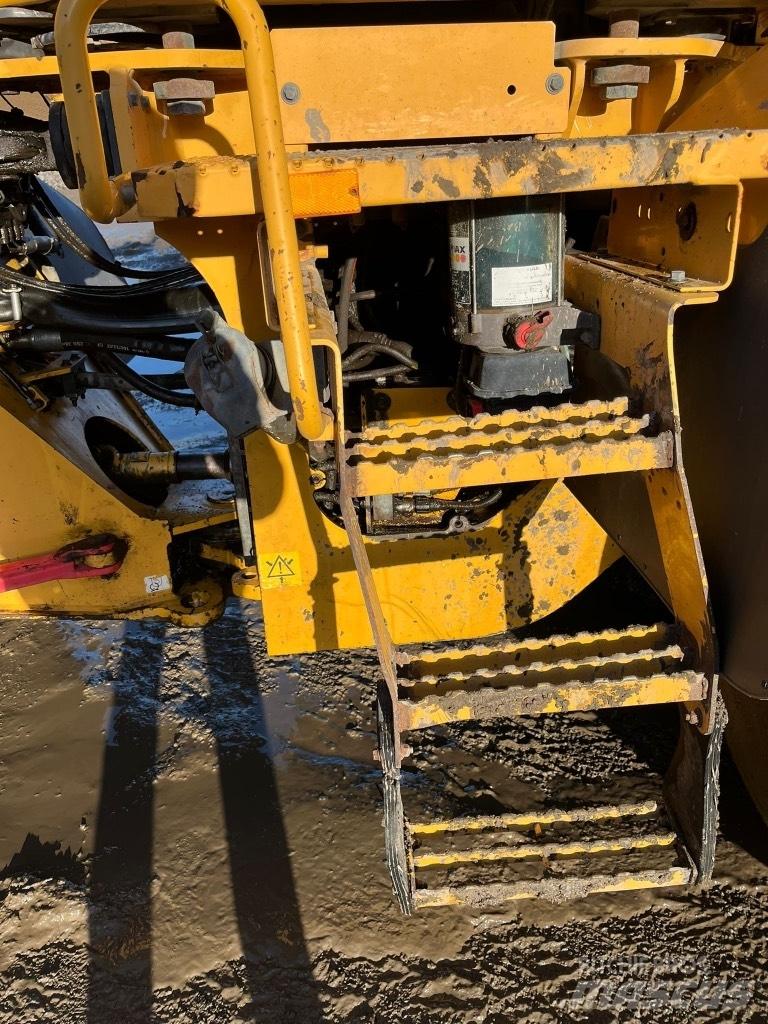 Volvo L 120 F Φορτωτές με λάστιχα (Τροχοφόροι)