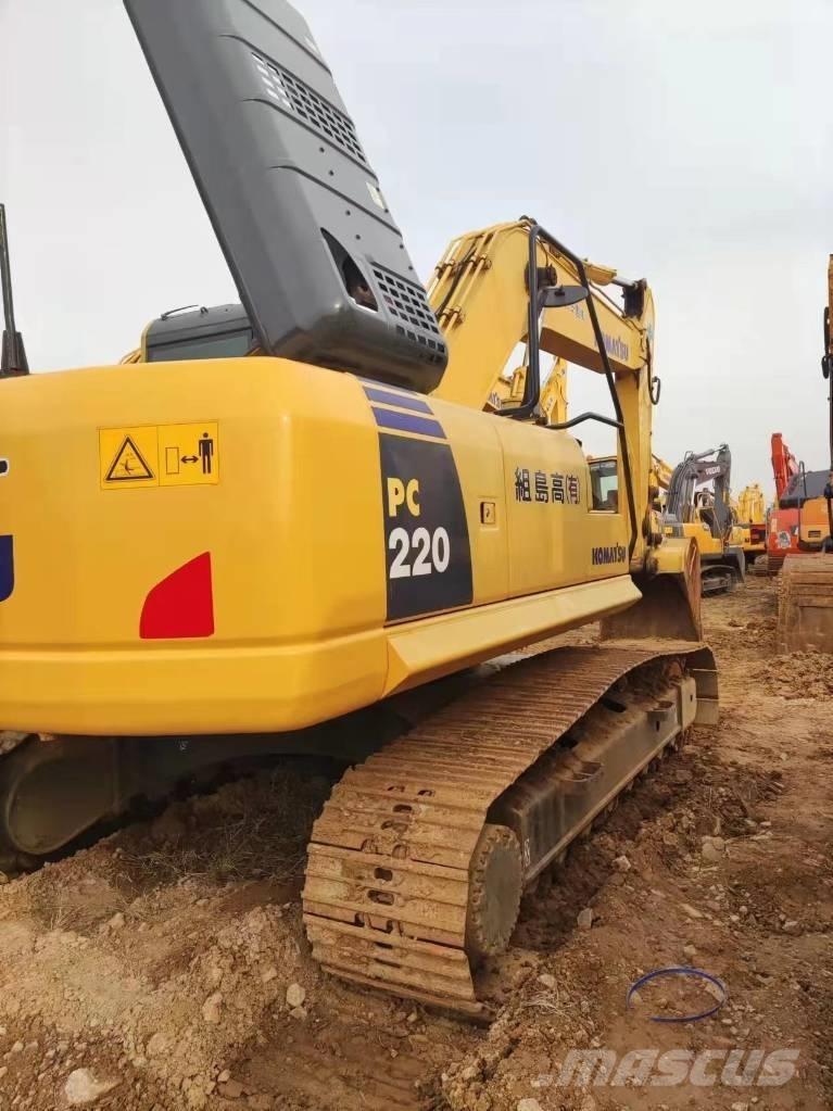 Komatsu PC220 Εκσκαφείς με ερπύστριες