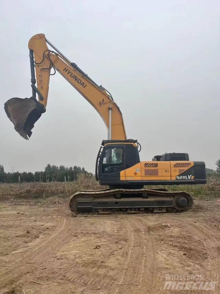 Hyundai Robex 520 VS Εκσκαφείς με ερπύστριες