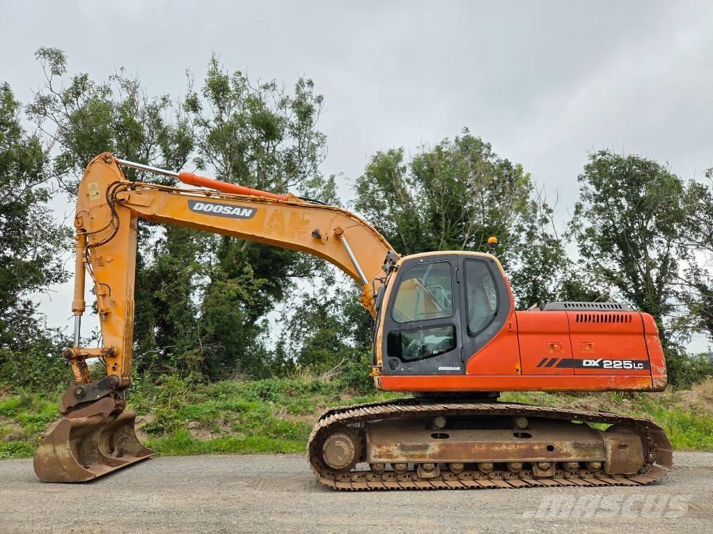 Doosan DX 225 LC Εκσκαφείς με ερπύστριες