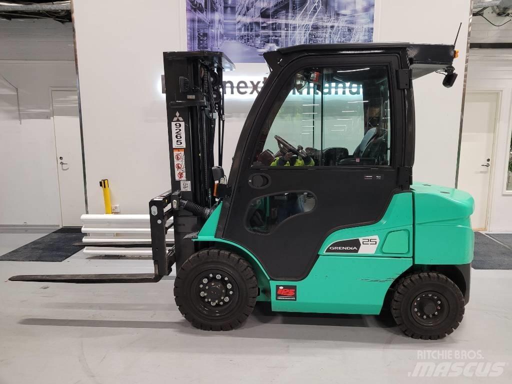 Mitsubishi FD25N3 Πετρελαιοκίνητα Κλαρκ