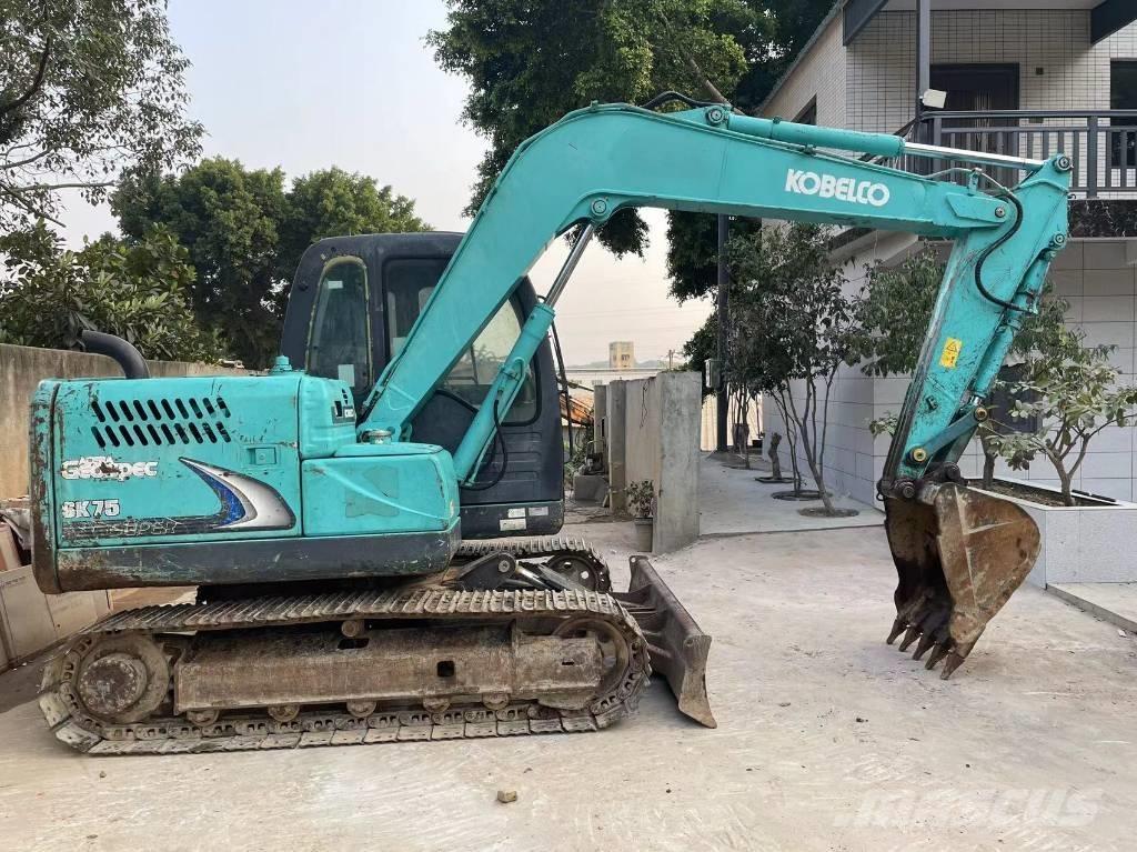 Kobelco SK 75 Εκσκαφείς με ερπύστριες
