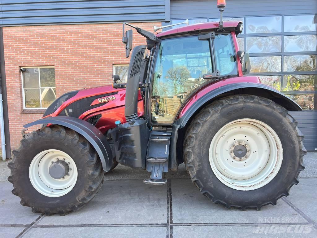 Valtra T 174 Versu Τρακτέρ
