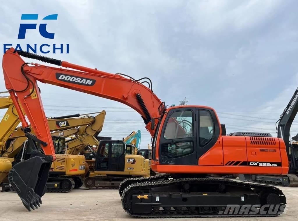 Doosan DX 225 LCA Εκσκαφείς με ερπύστριες
