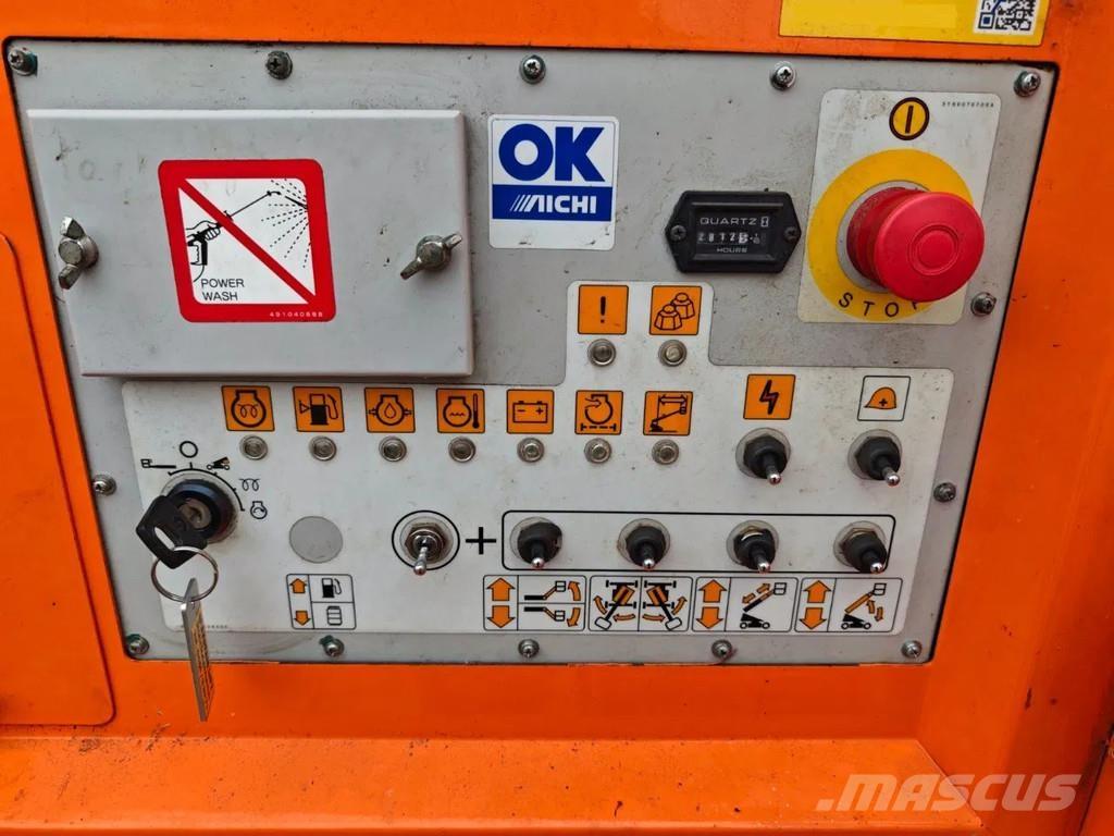 Aichi SR 21 AJ Ανυψωτήρες με τηλεσκοπικό βραχίονα