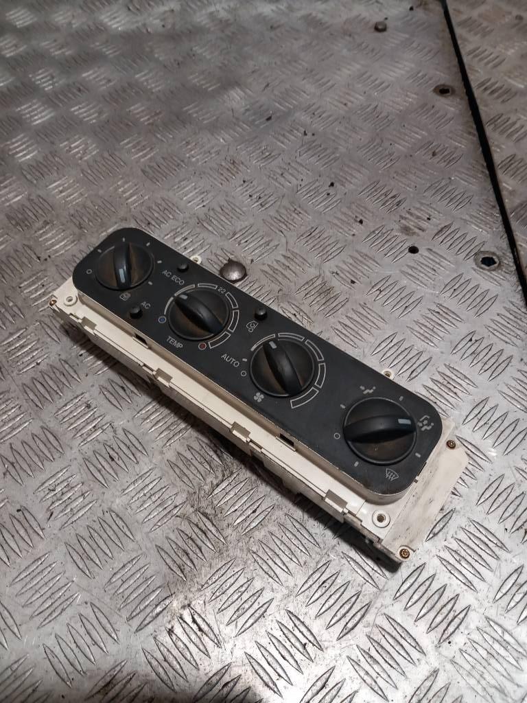 MAN TGM  81619096068 Καμπίνες και εσωτερικό