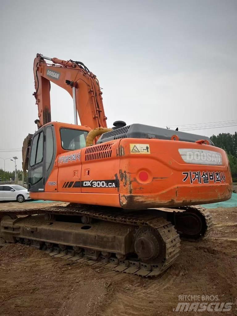 Doosan DX300LCA Εκσκαφείς με ερπύστριες