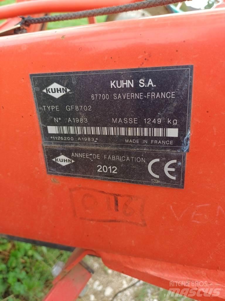 Kuhn GF 8702 Τσουγκράνες και χορτοξηραντικές μηχανές