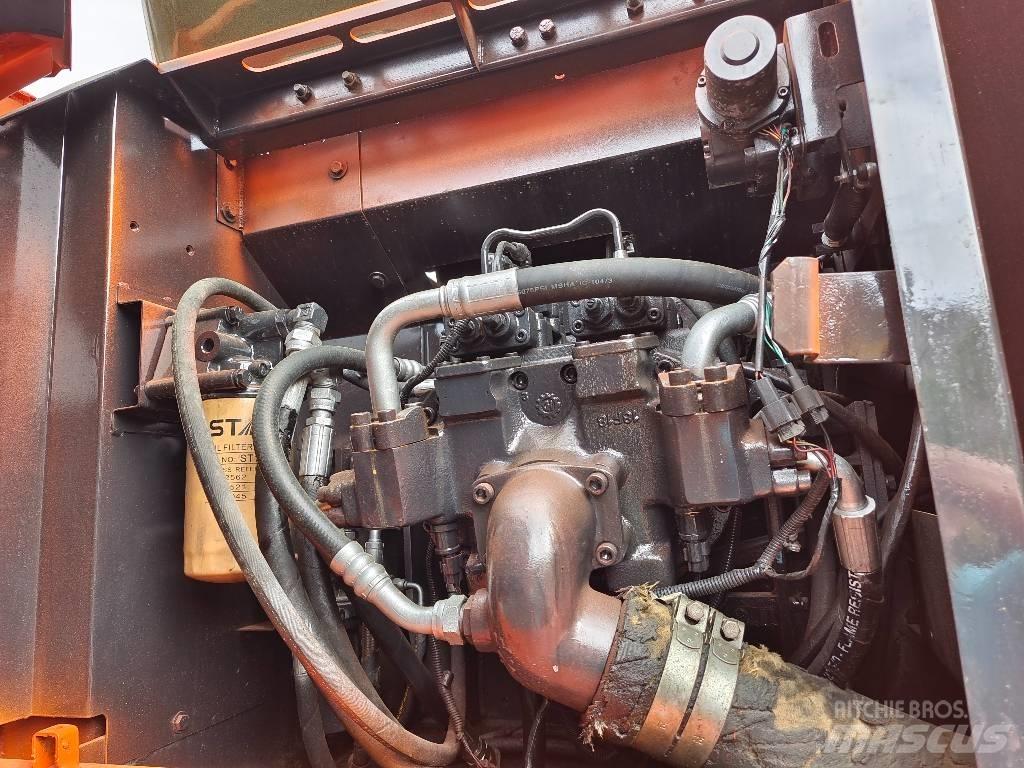 Hitachi EX 200-3 Εκσκαφείς με ερπύστριες