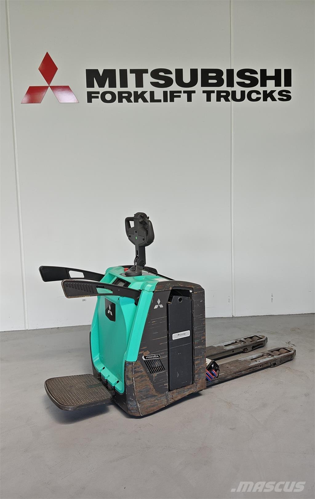 Mitsubishi PBV20N3 Φορτηγά με πλατφόρμα