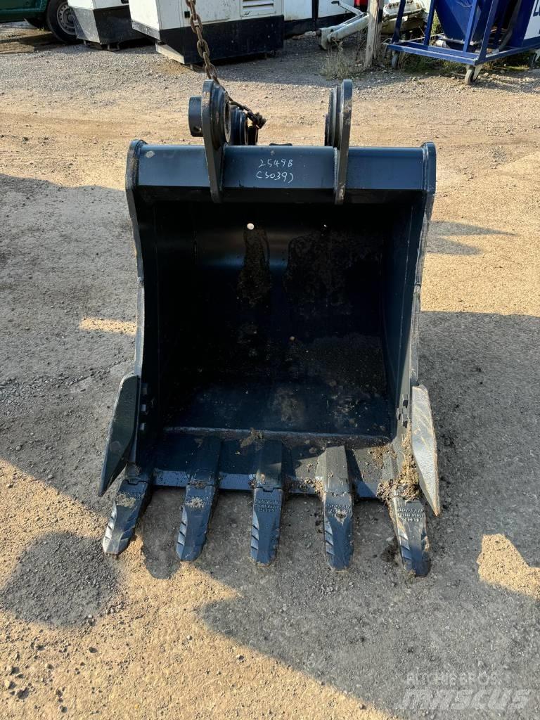 Doosan DX 140 LC Κουβάδες