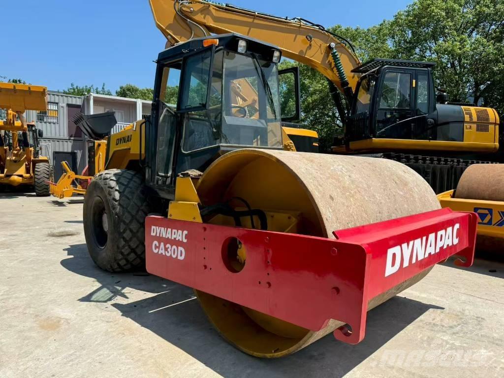 Dynapac CA 30 D Οδοστρωτήρες μονού κυλίνδρου