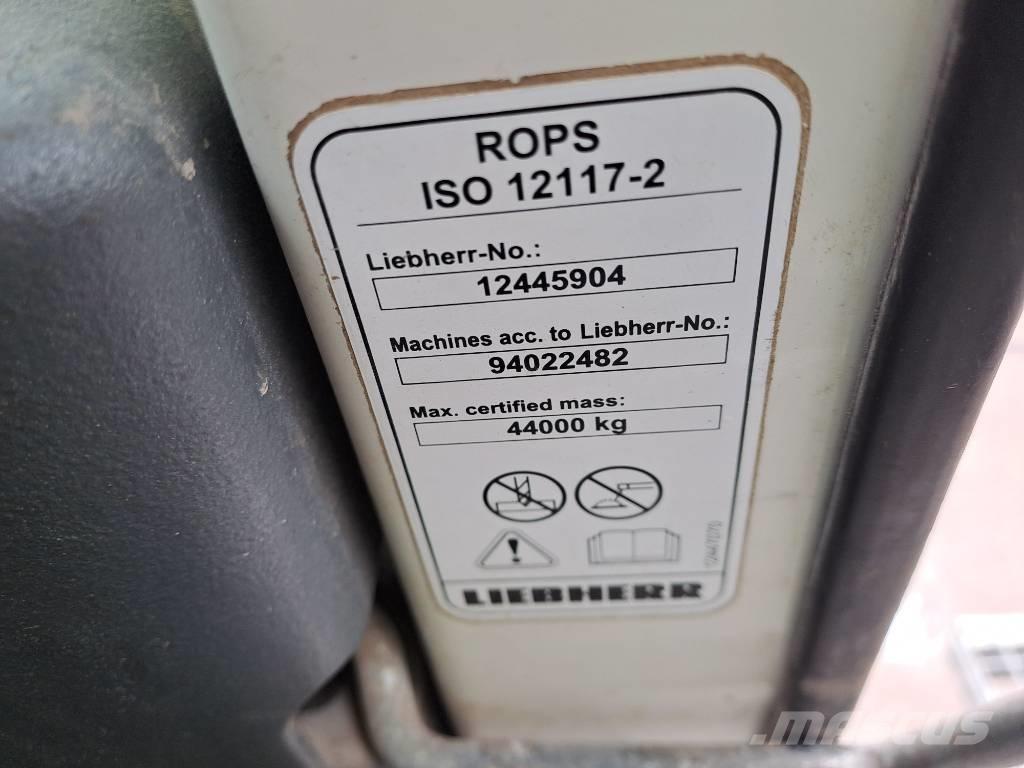Liebherr R 946 Εκσκαφείς με ερπύστριες