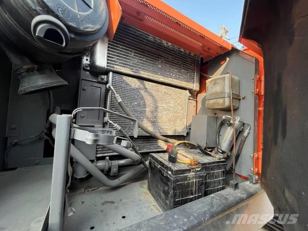 Hitachi ZX 160 Εκσκαφείς με ερπύστριες