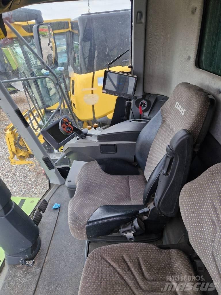 CLAAS Lexion 670 Θεριζοαλωνιστικές μηχανές