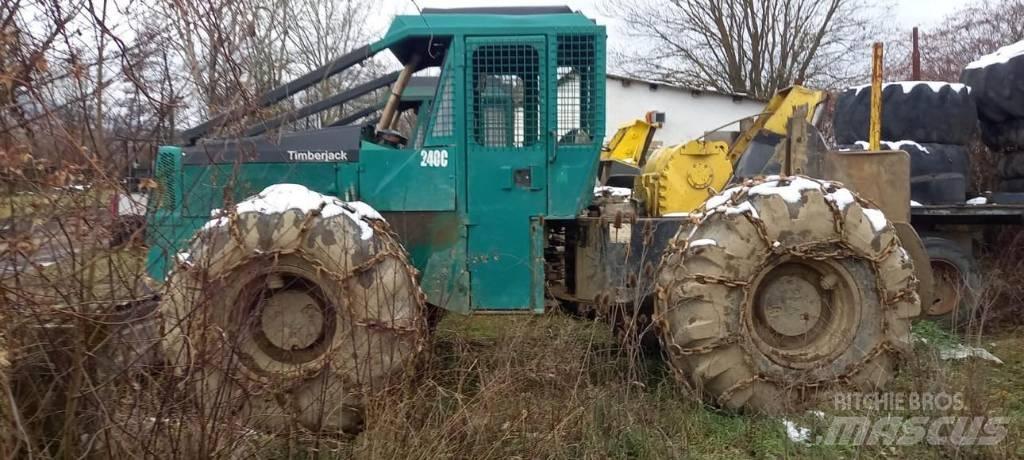 Timberjack 240 C Μετατοπιστές