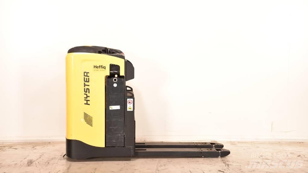 Hyster RP2.0N Χειροκίνητο περονοφόρο ανυψωτικό με πλατφόρμα