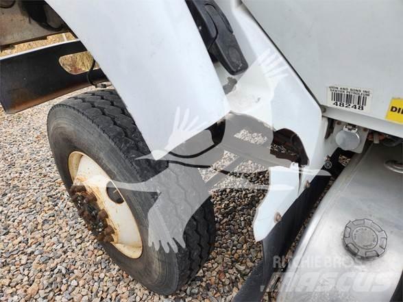 Altec AA755 Εναέριες πλατφόρμες τοποθετημένες σε φορτηγό