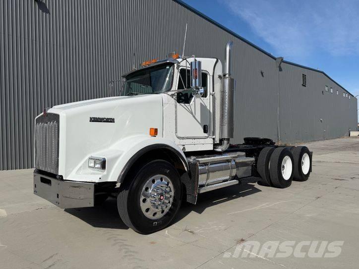 Kenworth T 800 Τράκτορες