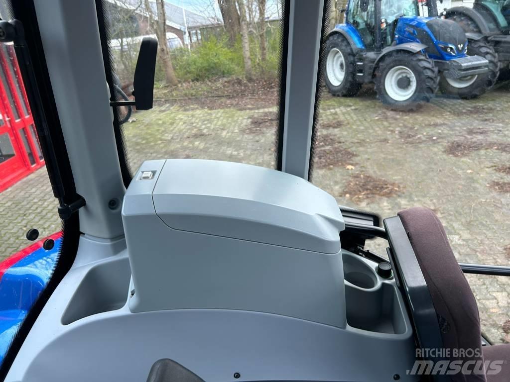 Valtra T 214 Versu Τρακτέρ