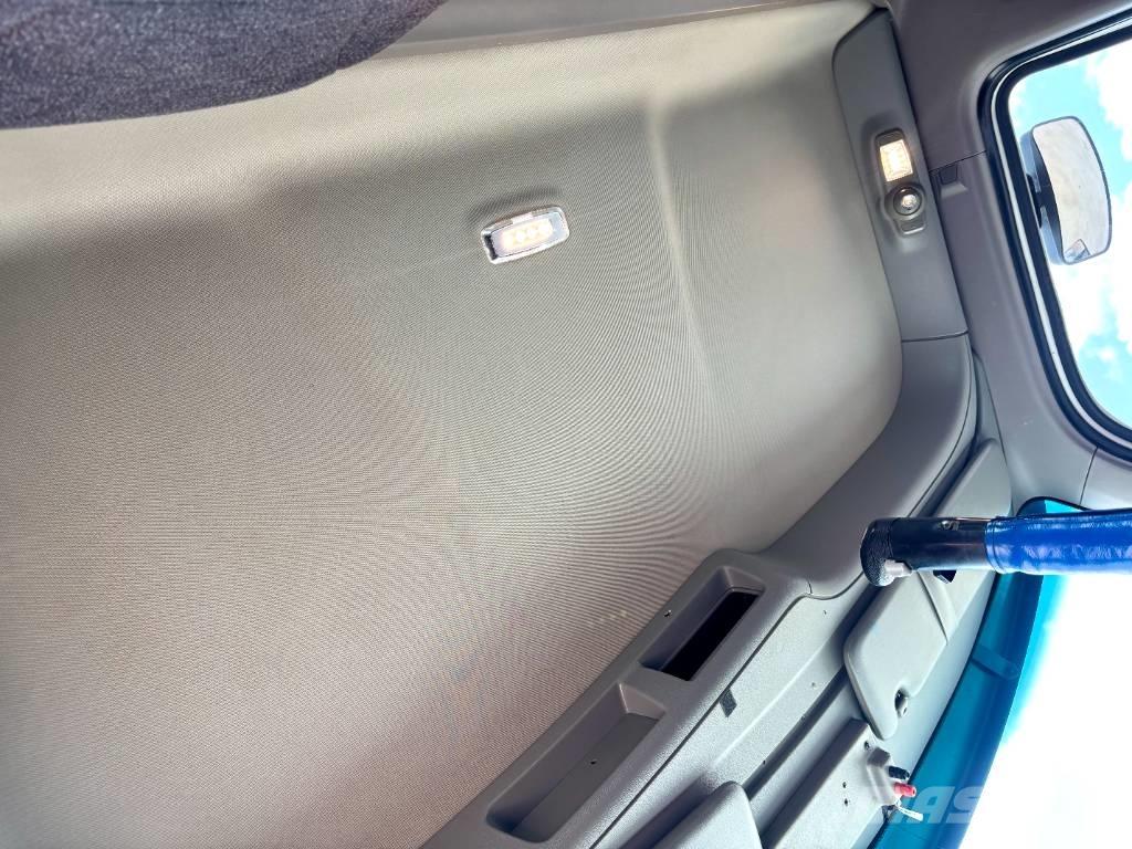 Peterbilt 567 Τράκτορες