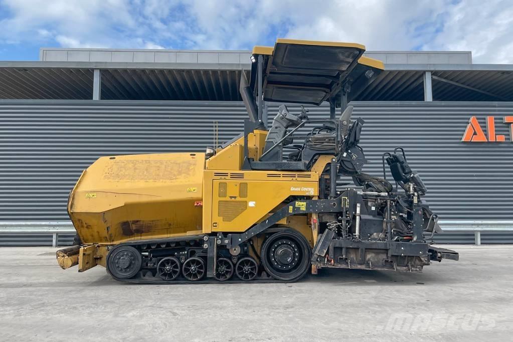 CAT AP555F Επίστρωση ασφάλτου