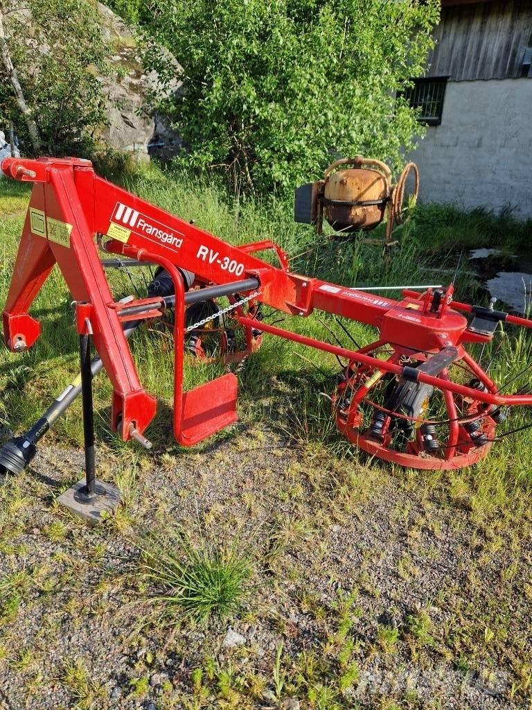 Fransgård RV 300 Τσουγκράνες και χορτοξηραντικές μηχανές