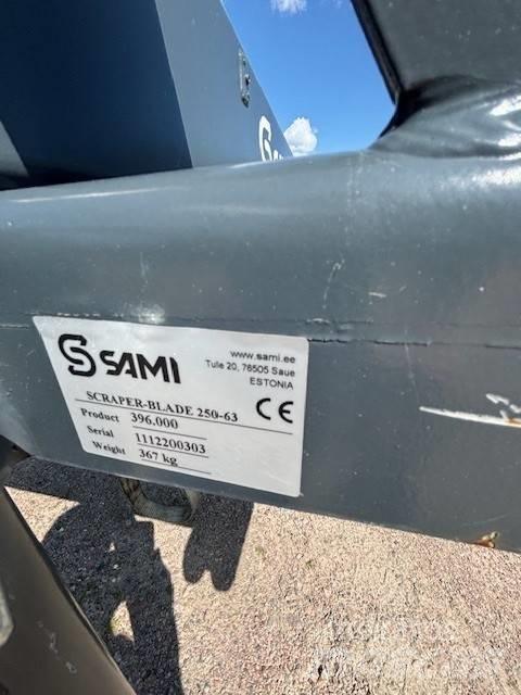Sami 250-63 Πτερύγια