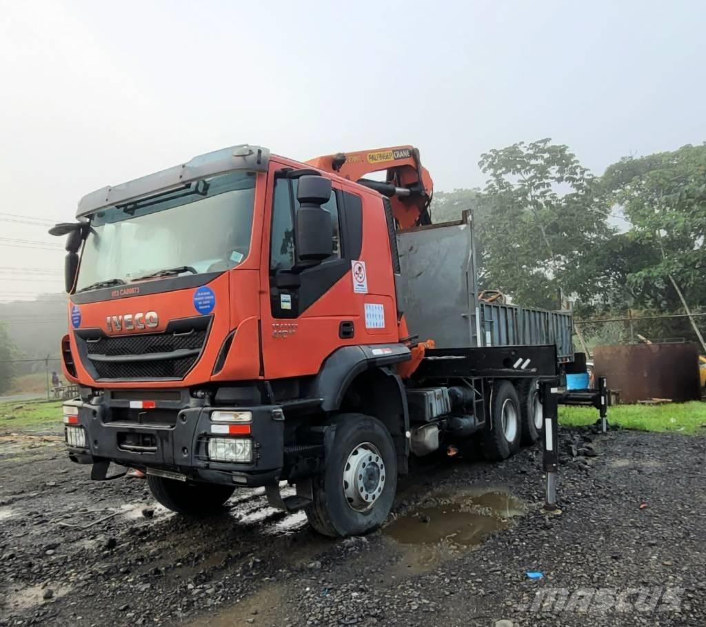 Iveco Trakker 410 Φορτηγά με Γερανό
