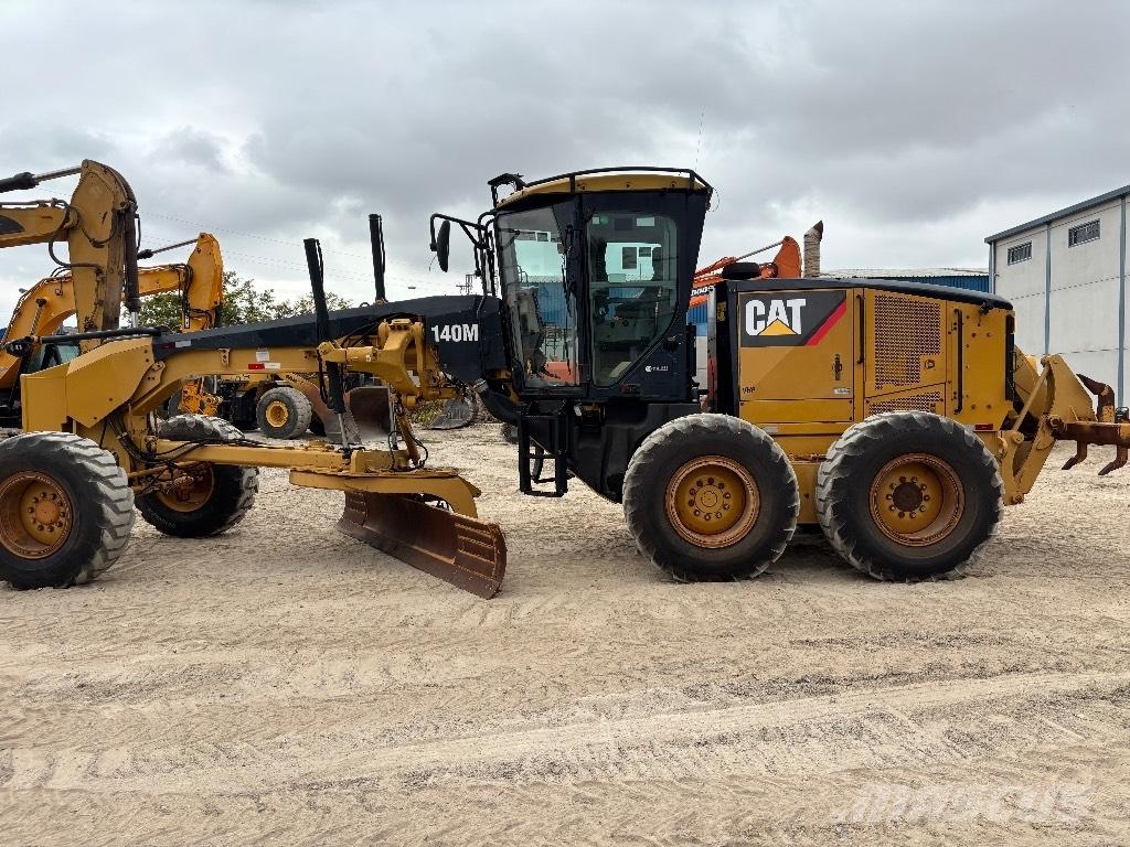 CAT 140M Γκρέιντερς