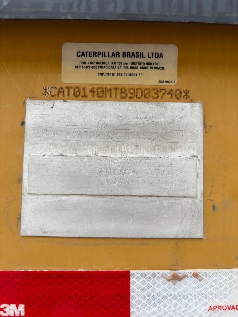 CAT 140M Γκρέιντερς