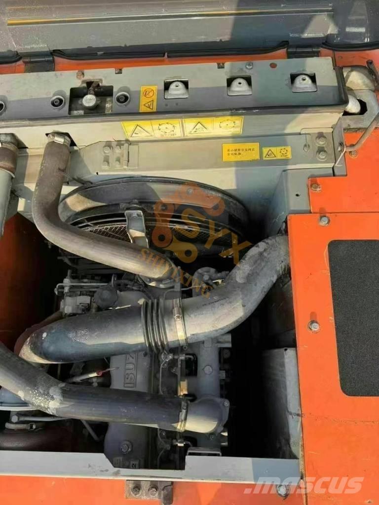 Hitachi ZX 200 Εκσκαφείς με ερπύστριες