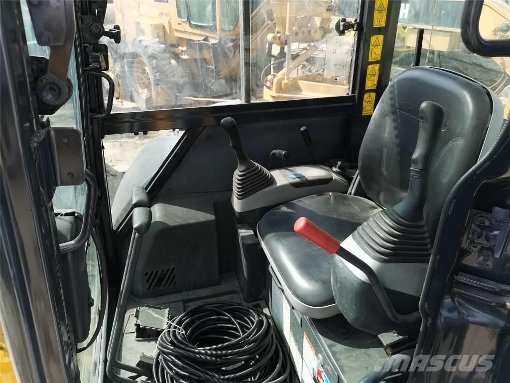 Komatsu PC35 Εκσκαφάκι (διαβολάκι) < 7t