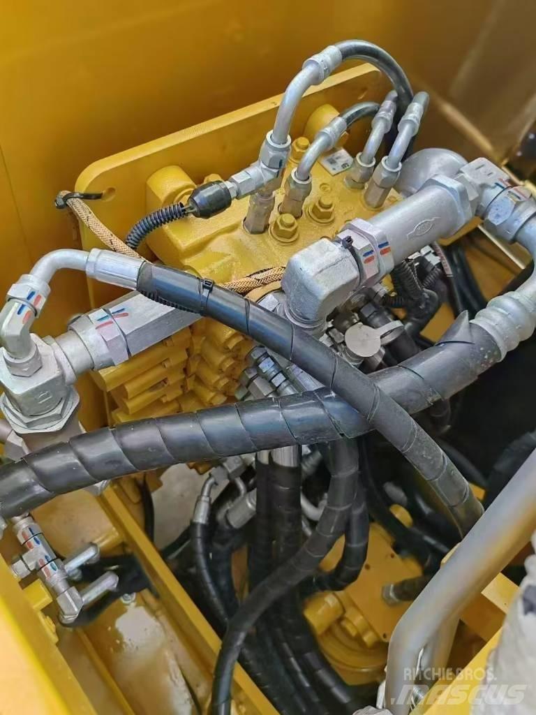 CAT 307E2 Εκσκαφείς με ερπύστριες