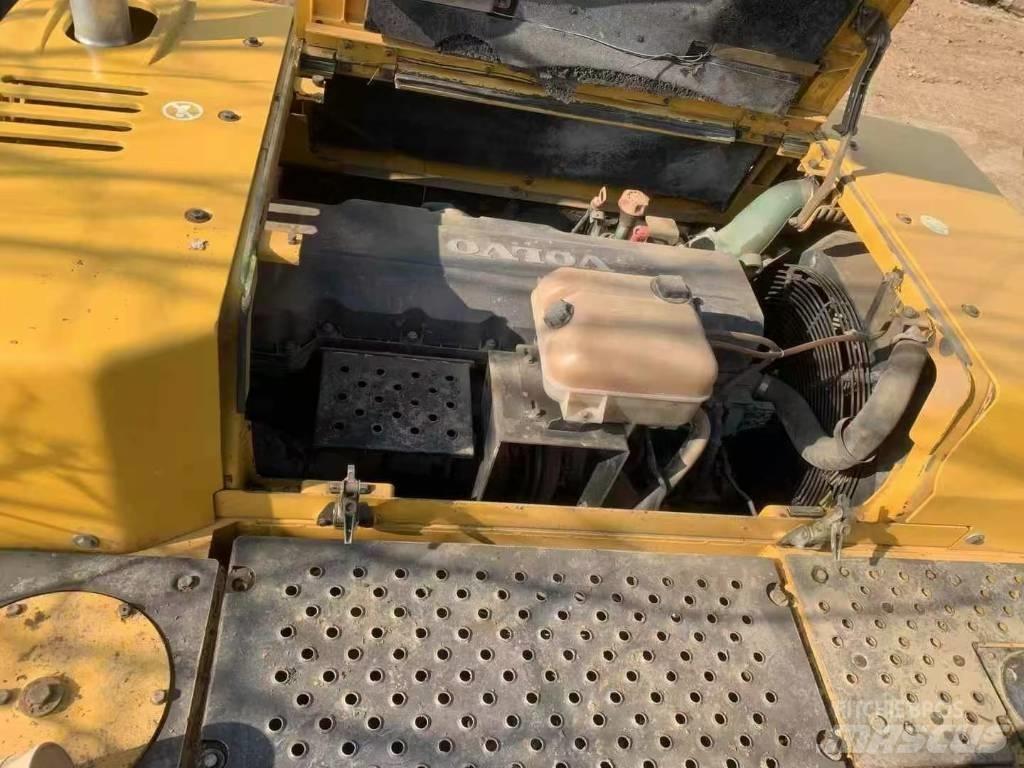 Volvo EC 380 Εκσκαφείς με ερπύστριες