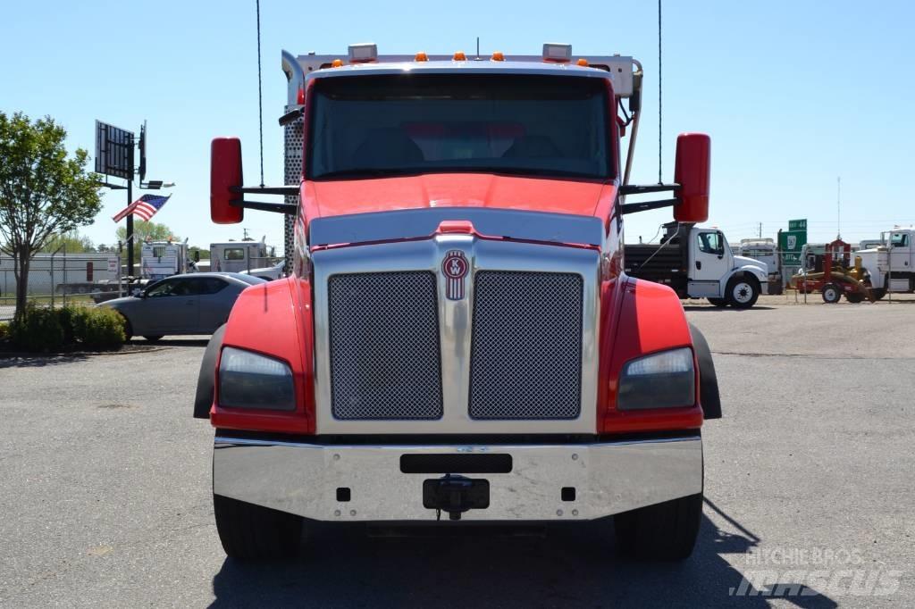 Kenworth T 880 Φορτηγά Ανατροπή