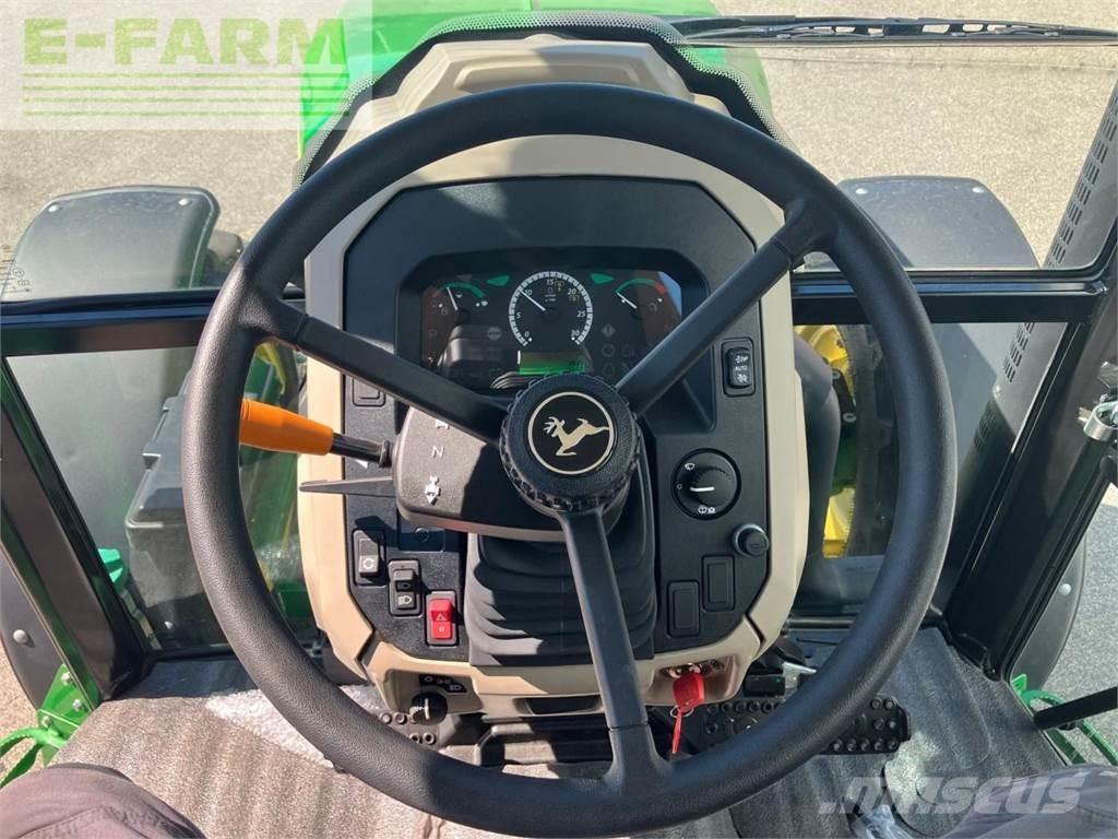 John Deere 5067E Τρακτέρ