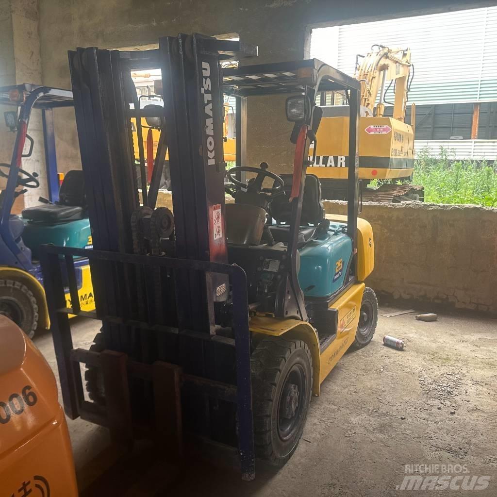 Komatsu F25T-14 Πετρελαιοκίνητα Κλαρκ