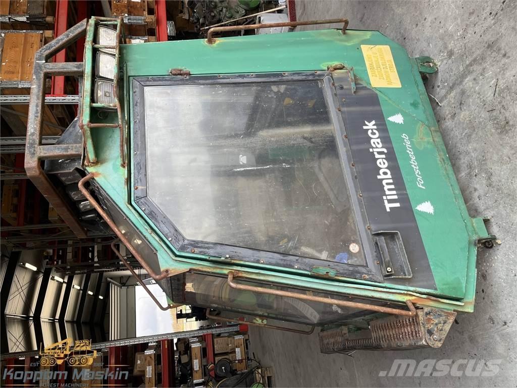 Timberjack 1270 Καμπίνες και εσωτερικό