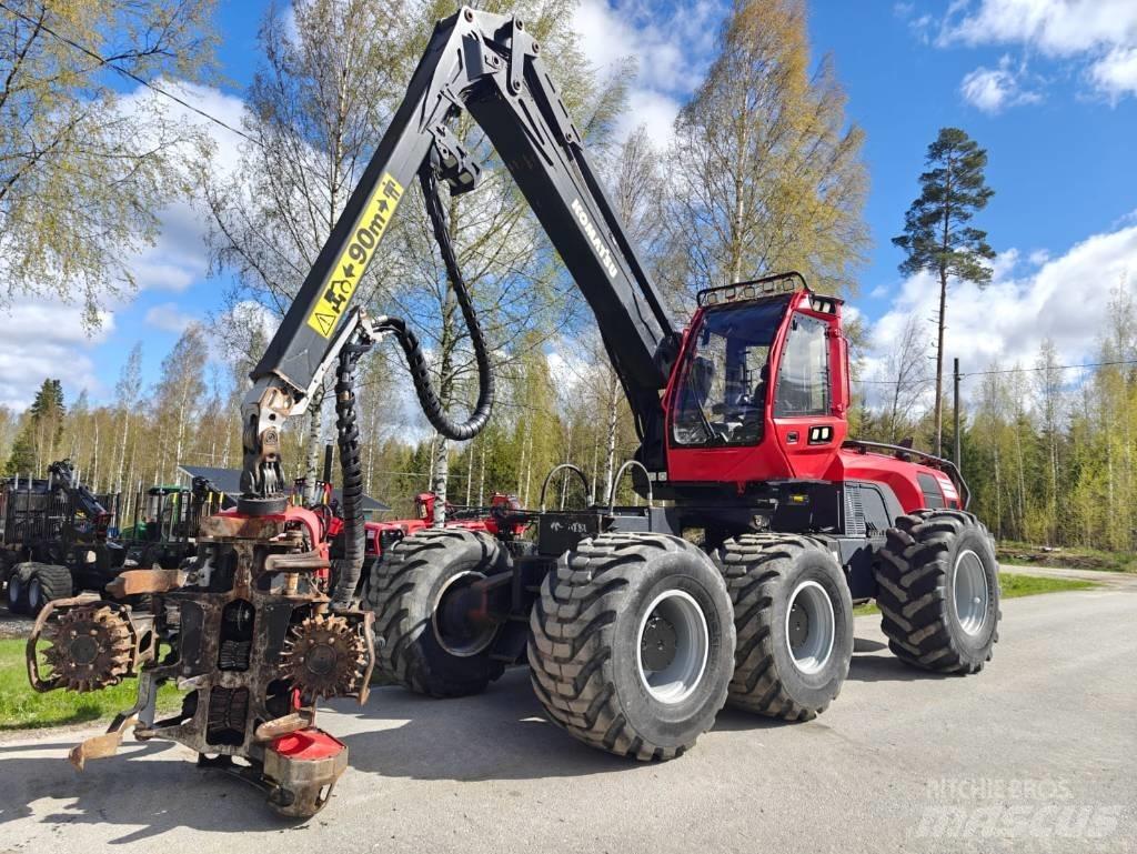 Komatsu 951 Θεριζοαλωνιστικές μηχανές