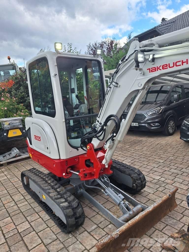Takeuchi TB 225 Εκσκαφάκι (διαβολάκι) < 7t