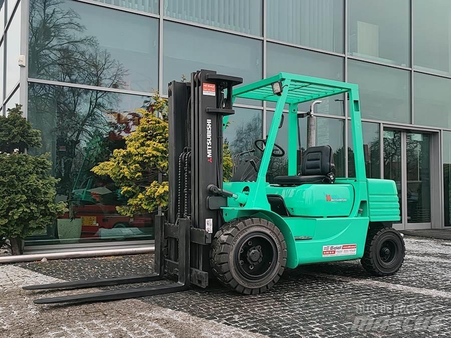 Mitsubishi DP30 Πετρελαιοκίνητα Κλαρκ
