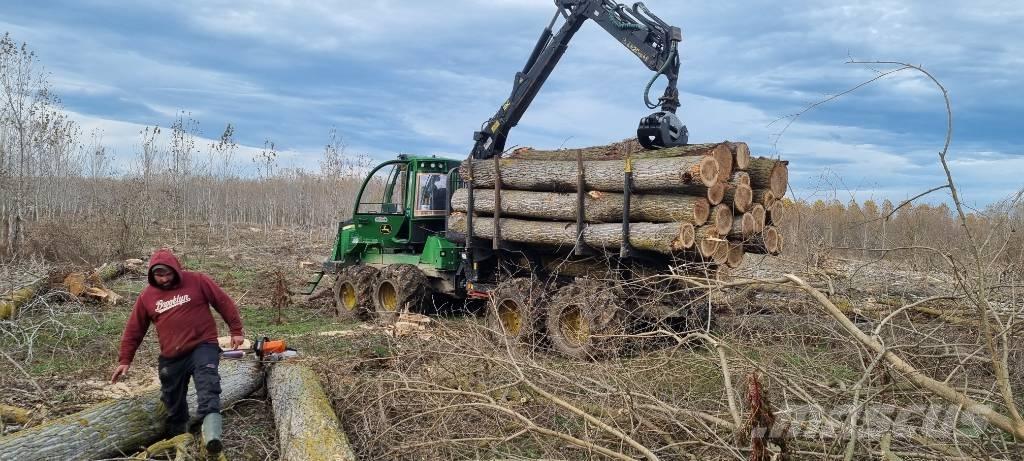 John Deere 1110 Μεταφορείς ξυλείας