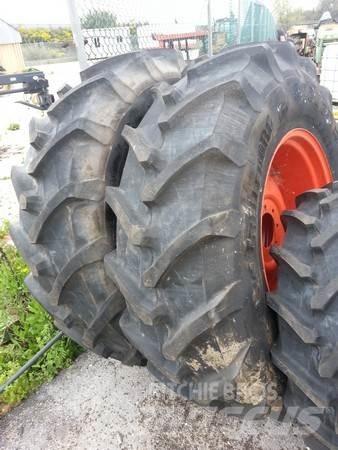  Pneus 420/85R30 Ελαστικά και ζάντες