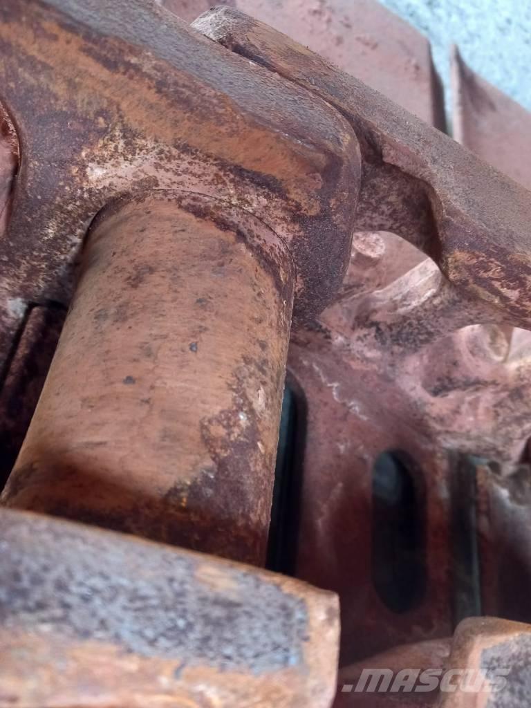 Komatsu PC210LC-10 Εκσκαφείς με ερπύστριες