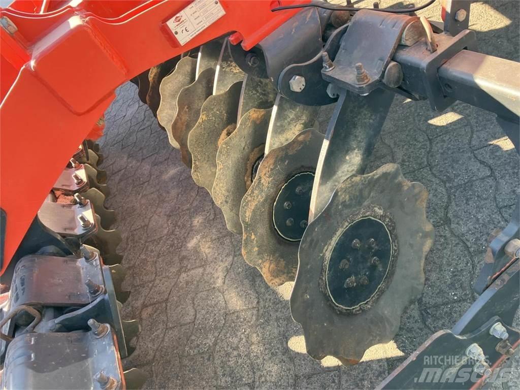 Kuhn 303 Δισκοσβάρνες